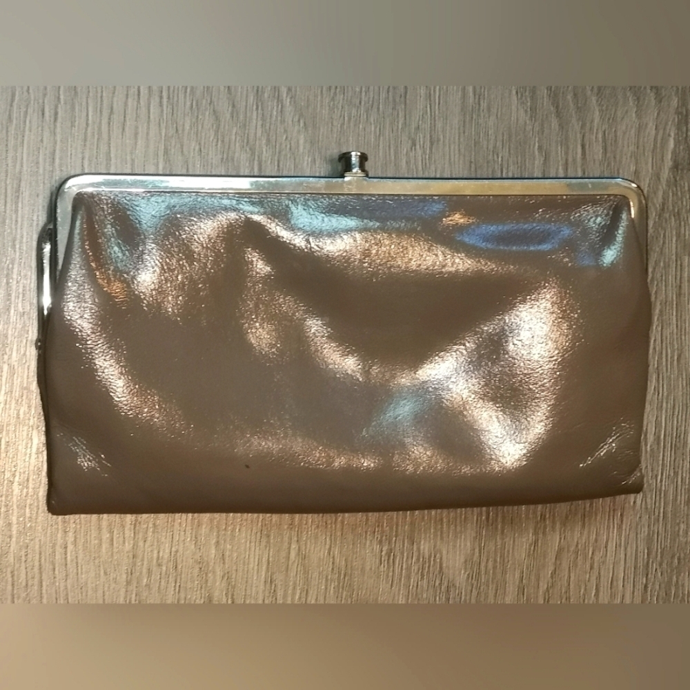 Vintage Patent Leather Beige/Grey Shiny Neutral Coinpurse Clutch by Hobo